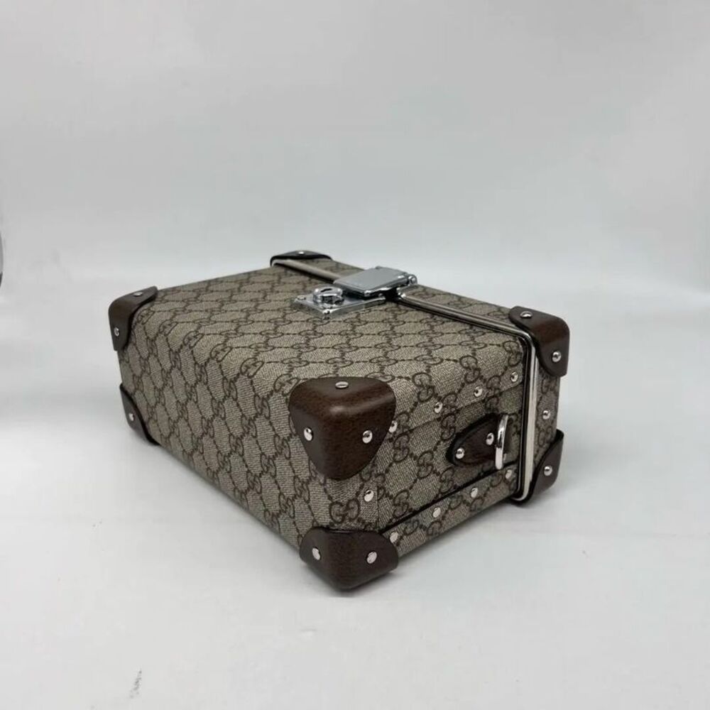 Gucci Women Pre-Loved Bag Very Good Condition - Picture 6 of 9